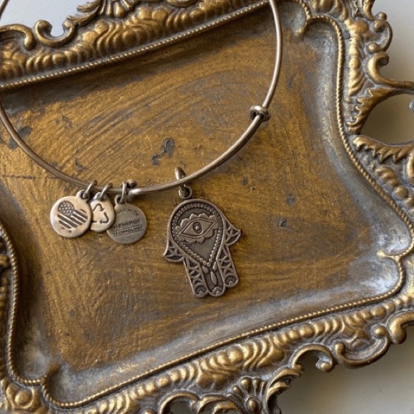 Hand of Fatima Charm Bangle - Picture 4 of 4